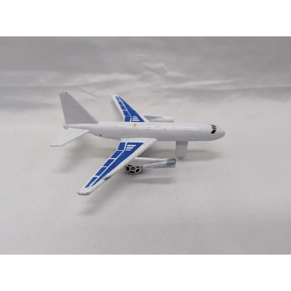 White And Blue Diecast Plane Toy 3